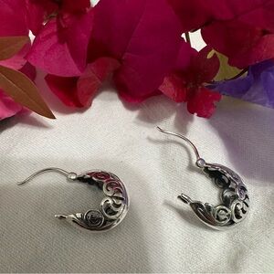 Silpada sterling Silver 925 Hoop Earrings